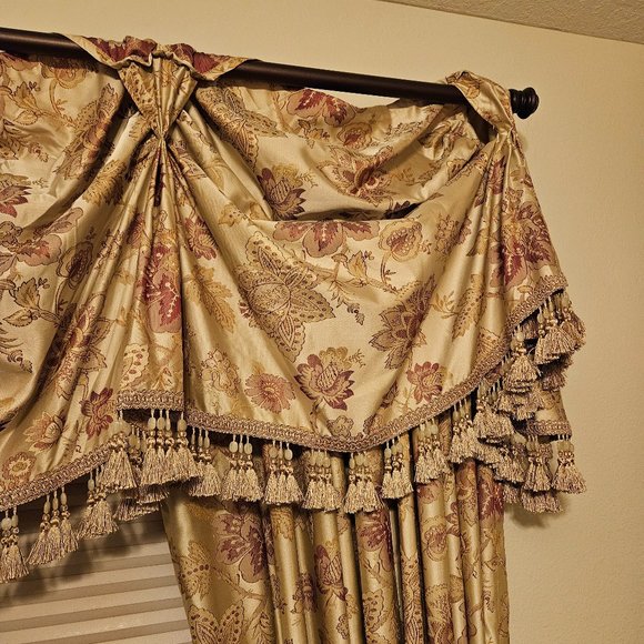 RARE CROSCILL OLIMPIA FLORAL FLOWER 110"x17" PRIMA VALANCE WINDOW TREATMENT - Picture 4 of 14